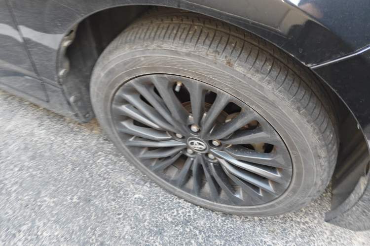 Used Toyota Avalon 2019 2.0L XLE Premium Edition China VI
