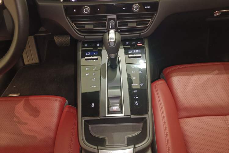 Used Porsche Macan 2022 Macan 2.0T