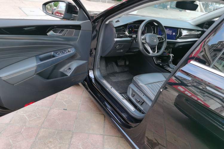 Used Volkswagen Passat 2023 Revised 330TSI Starry Luxury Edition Driver Seat