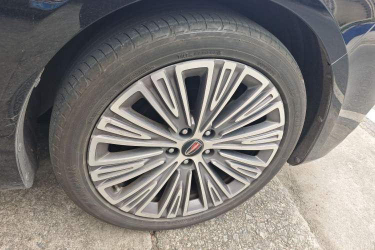 Used Hongqi H5 2022 Classic Model 1.5T DCT Flagship Edition Right Front Wheel Hub