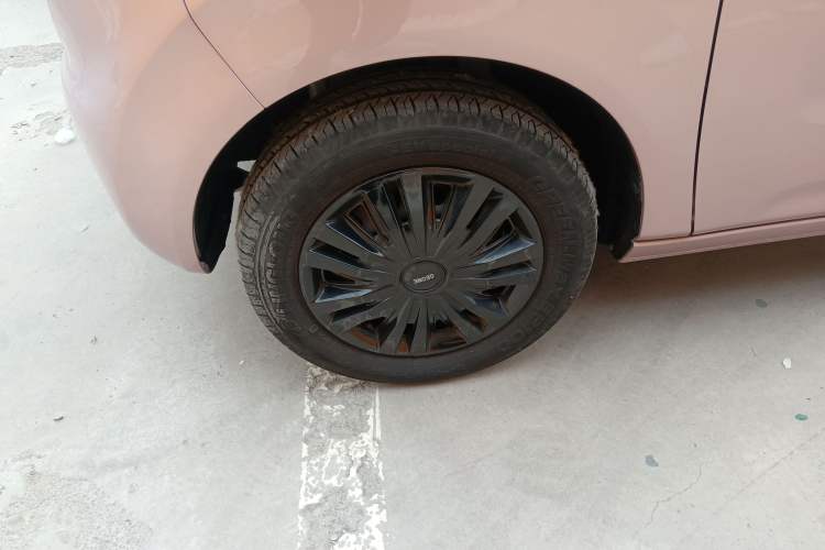 Used Geely Galaxy Panda 2023 Panda Mini 200km Endurance Bear Left Front Wheel Hub