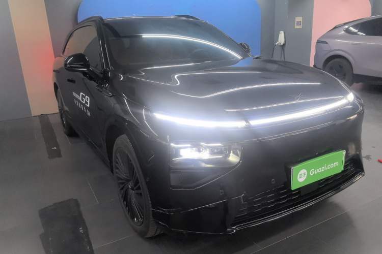 Used XPeng G9 2025 625 Long-Range Max Front Right 45 Deg