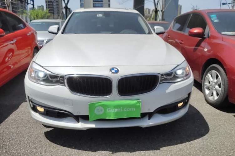 Used BMW 3 Series GT 2016 320i Fashion Model Front