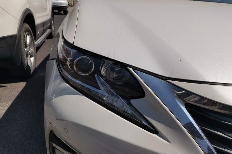 Used Lexus ES 2015 300h Comfort Edition
