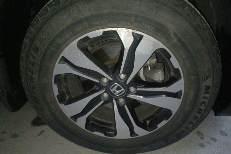 Used Honda CR-V 2017 240TURBO CVT Front-Wheel Drive Fashion Edition