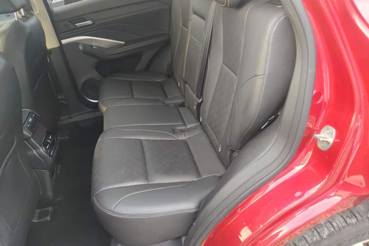 Used Wey VV6 2018 2.0T Two-Wheel Drive Flagship Version China V Standard
