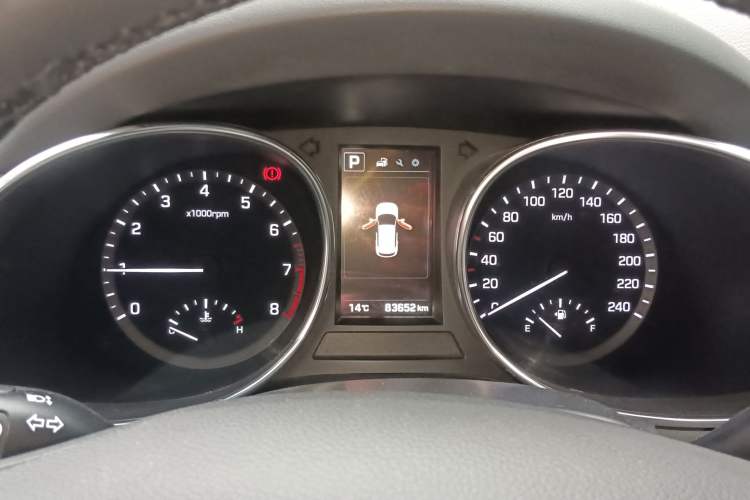 Used Hyundai Santa Fe 2017 2.0T Automatic Two-Wheel Drive Smart Version 7 Seats Instrument Cluster