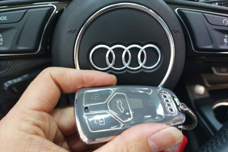 Used Audi A5 2017 Coupe 40 TFSI Fashion Model
