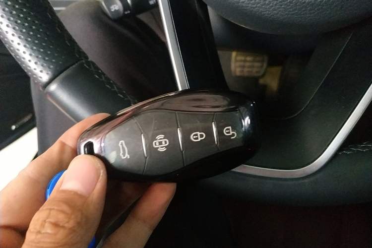 Used Hongqi H5 2024 2.0T Automatic Smart Connect Flagship Edition Interior 1