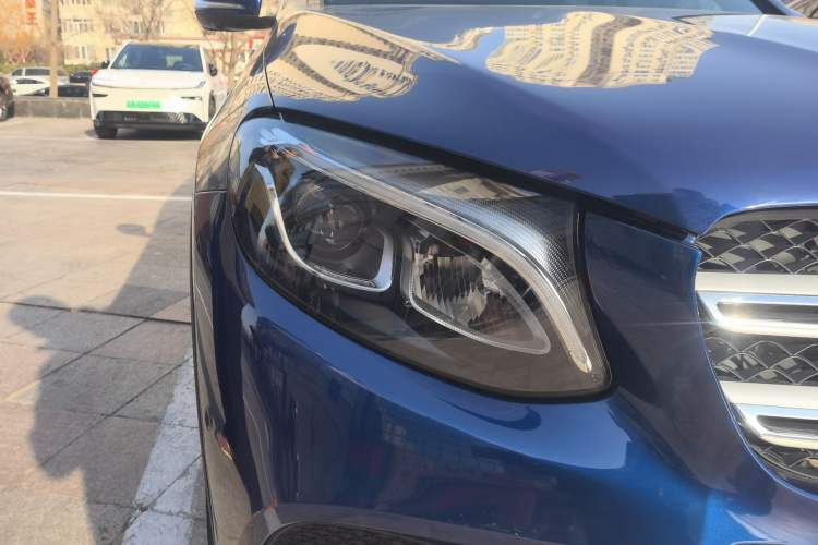 Used Mercedes-Benz GLC 2019 GLC 260 L 4MATIC Dynamic Model Right Front Headlight