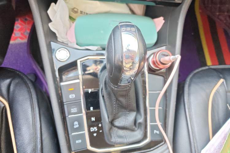 Used Volkswagen Lavida 2019 280TSI DSG Luxury Edition China VI Standard Gear Lever