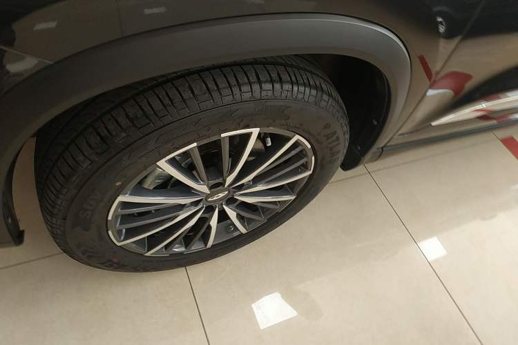 Used Chery Tiggo 8 2025 Excellence Version 230 TCI Manual Comfort Edition 5 Seats