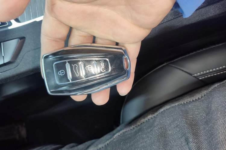 Used Geely Auto Emgrand GL 2021 UP 1.4T CVT Leading Edition
