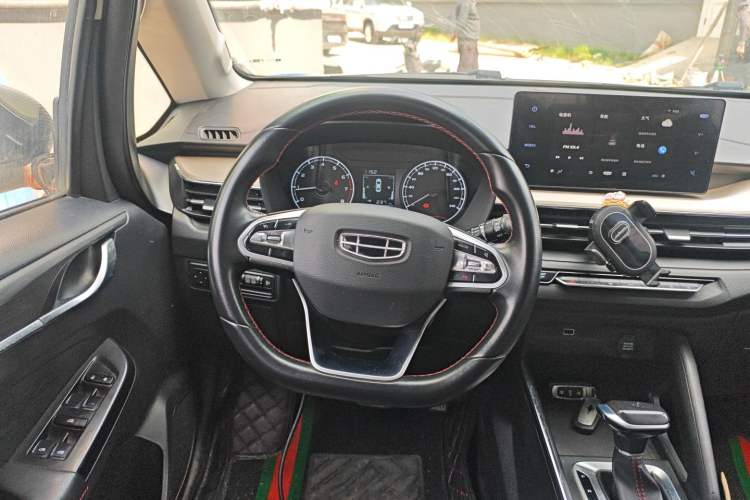 Used Geely Auto Vision X3 2021 PRO 1.5L CVT Deluxe Model
