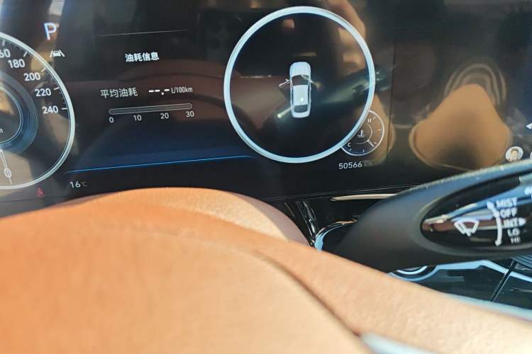 Used Hyundai Mistra 2021 270TGDi DCT TOP Flagship Edition Odometer Close Up