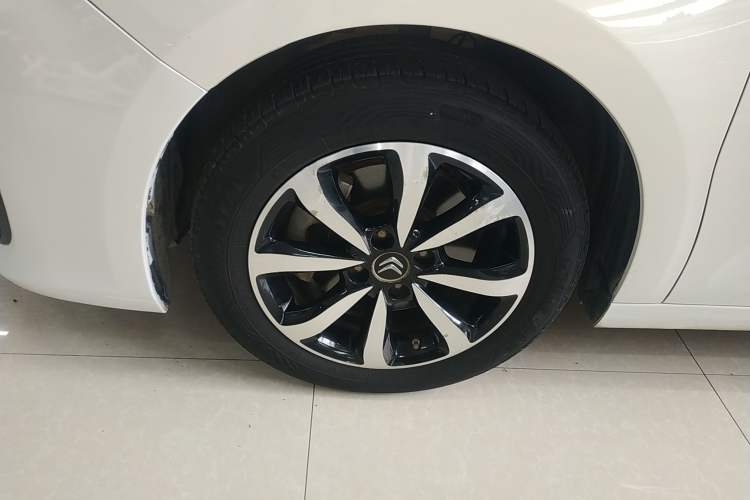 Used Citroen C4 Sega 2016 1.6L Automatic Luxury Model
