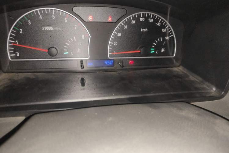 Used Dongfeng Shuaike 2011 1.6L Manual Comfort 7-Seater
