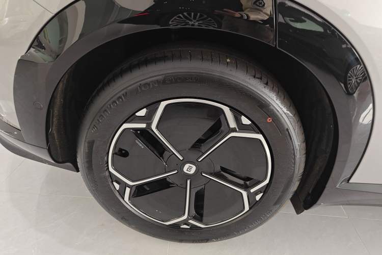 Used Xiaomi Auto YU7 2025 Ultra-Long Range Rear-Wheel Drive Version