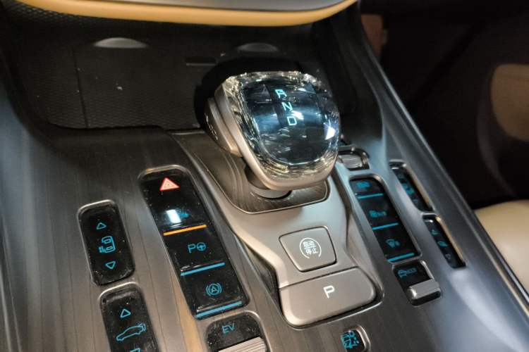 Used Denza D9 2022 DM-i 970 Four-Wheel Drive Flagship Model