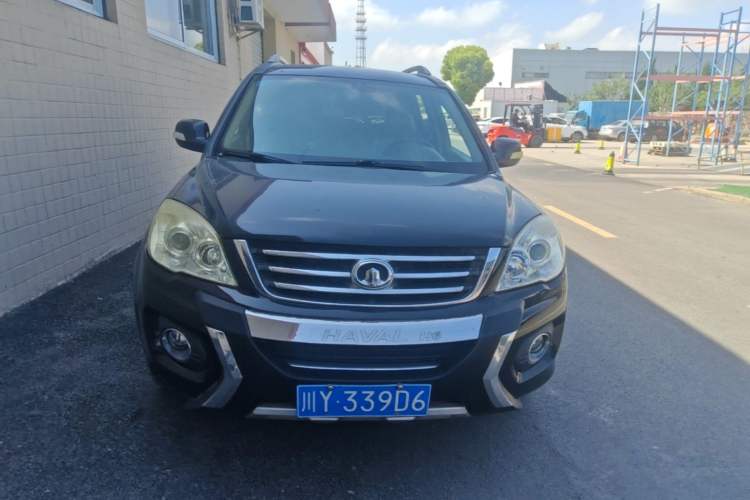 Used Haval H6 2011 Green Silence 2.0T Manual Two-Wheel Drive Urban Model
