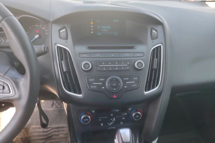 Used Ford Focus 2015 Hatchback EcoBoost 125 Automatic Supreme Style Edition
