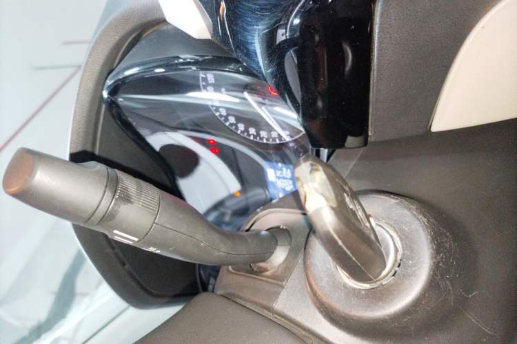 Used Buick Excelle 2020 15N Manual Elite Version Interior 1