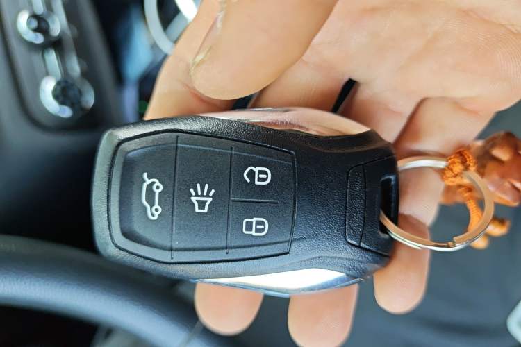 Used Soueast DX7 2017 1.5T Manual Triumph Edition Vehicle Key