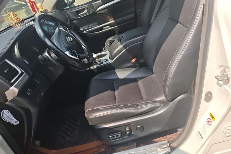 Used Toyota Highlander 2015 2.0T Four-Wheel Drive Luxury Edition 7-Seater
