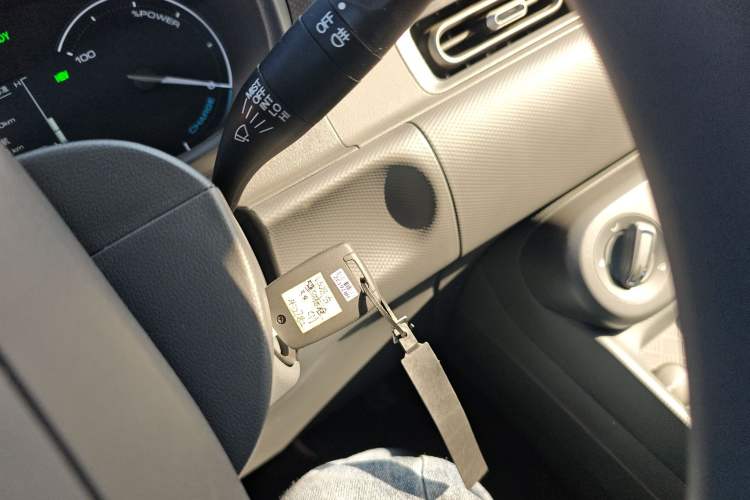 Used Wuling Hongguang New Energy 2025 Extended-Range Hybrid 50 km Standard Version
