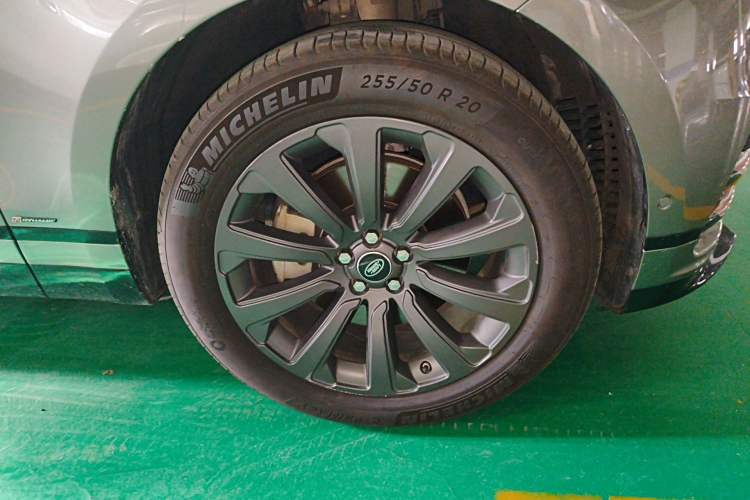 Used Land Rover Range Velar 2017 P380 R-DYNAMIC SE
