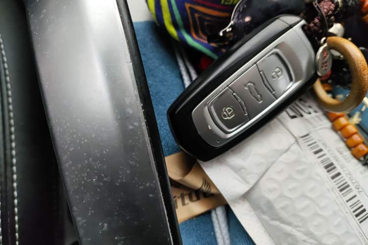 Used Geely Auto Emgrand X7 Sport 2018 1.8TD Automatic Two-Wheel Drive Smart Connect 4G Internet Edition