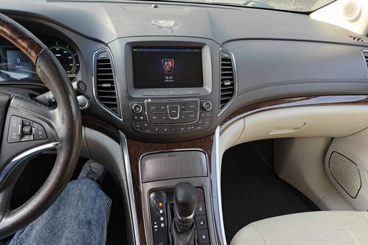 Used Roewe e950 2016 1.4T Luxury Edition