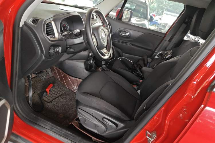 Used Jeep Renegade 2017 180T Automatic High-Energy Version