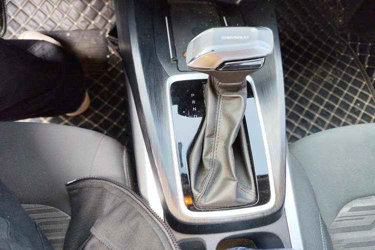 Used Chevrolet Monza 2023 1.5L Dual-Clutch Enjoyment Edition Gear Lever