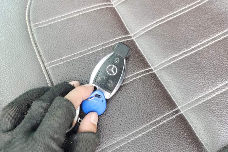 Used Mercedes-Benz GLS 2018 Facelift GLS 320 4MATIC Vehicle Key