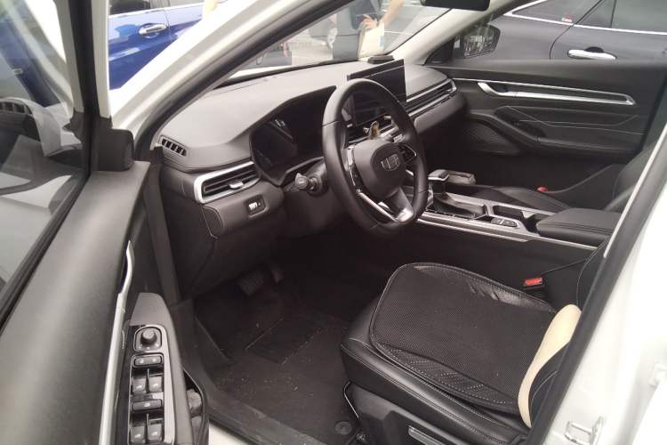 Used Geely Auto Emgrand 2025 4th Generation 1.5L CVT Longteng Edition