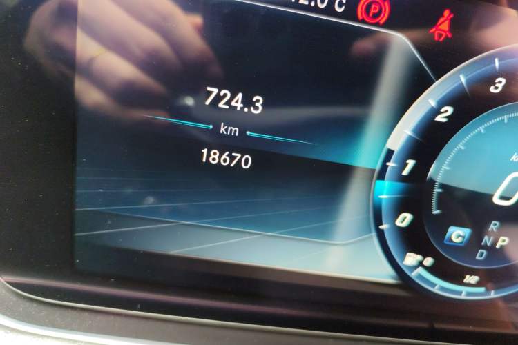 Used Mercedes-Benz E-Class 2018 Facelift E 200 L Sport 4MATIC