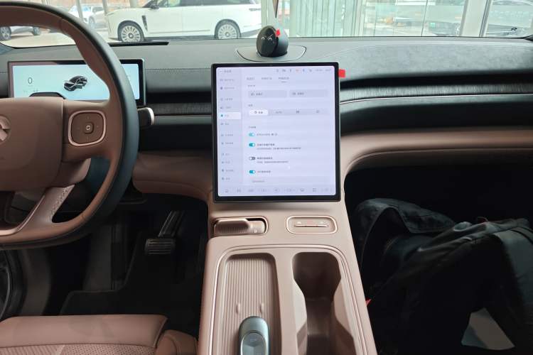 Used Nio EC6 2023 75 kWh