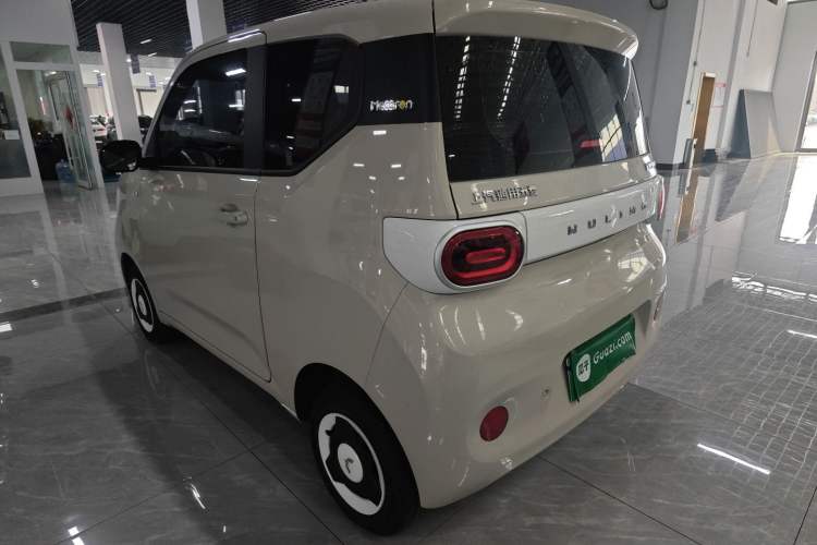 Used Wuling Hongguang MINIEV 2024 3rd Generation 215km Youth Edition Exterior 2
