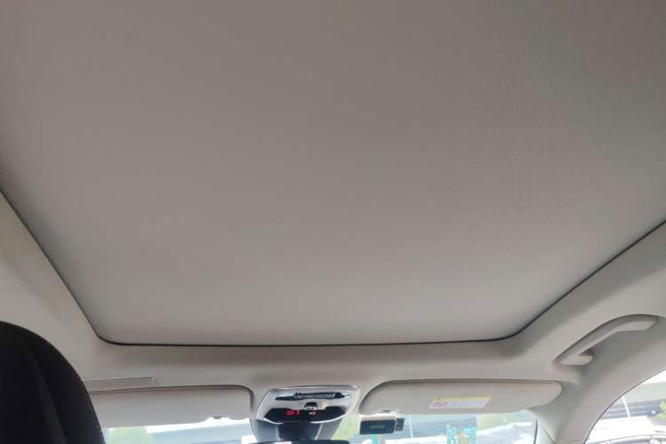 Used Lynk & Co 01 2017 2.0T Two-Wheel Drive Pro Edition
