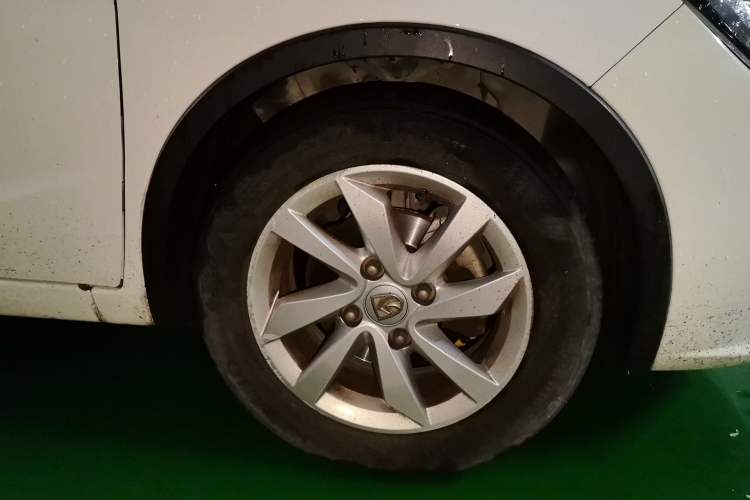 Used Baojun 310W 2017 1.5L Manual Fashion Model China V