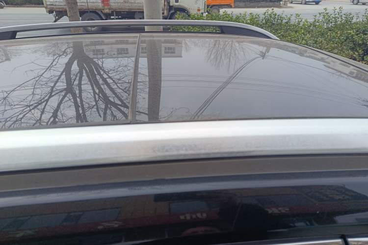 Used Roewe RX5 2018 20T Two-Wheel Drive Manual Flagship Edition