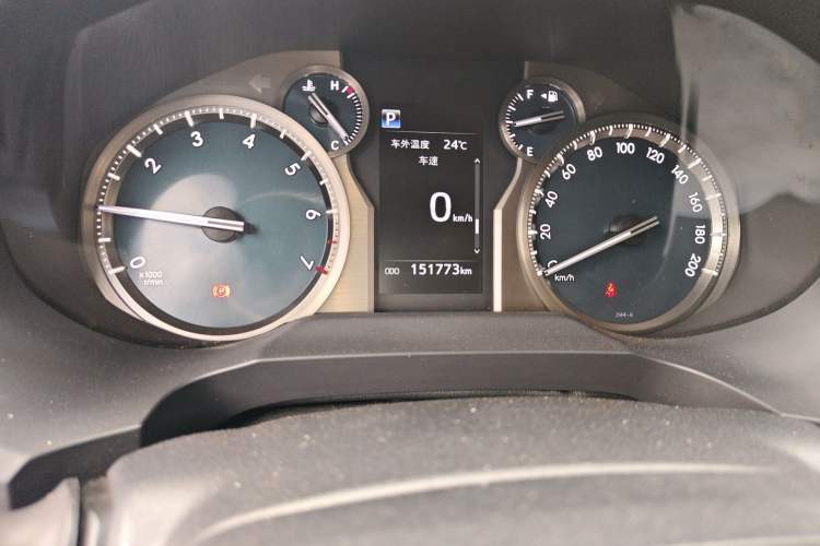 Used Toyota Prado 2019 3.5L Automatic TX-L Deluxe Edition with Rear-Mounted Spare Tire Odometer Close Up