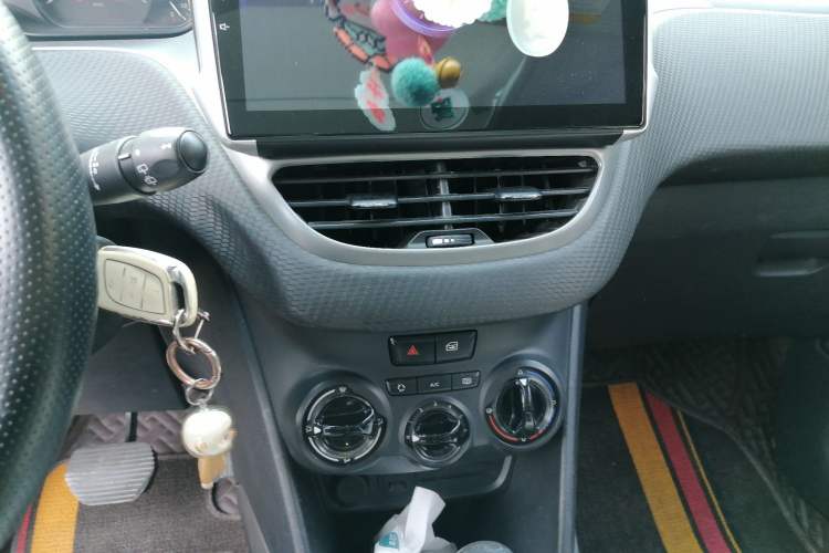 Used Peugeot 2008 2015 1.6L Automatic Playcool Edition