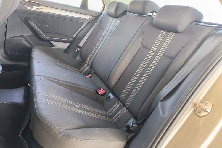 Used Volkswagen Lamando 2015 230TSI DSG Fashion Edition
