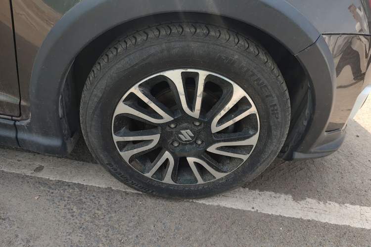 Used Suzuki Swift 2013 1.5L Automatic Standard Edition