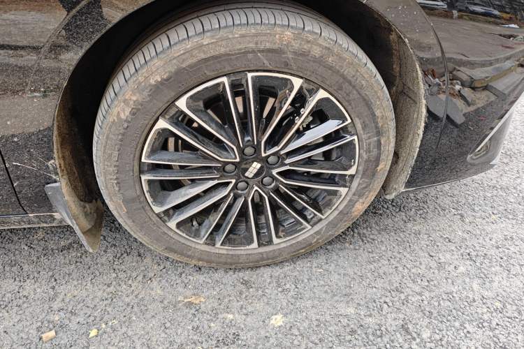 Used Geely Galaxy 8 2025 130km EM-i Deluxe Edition