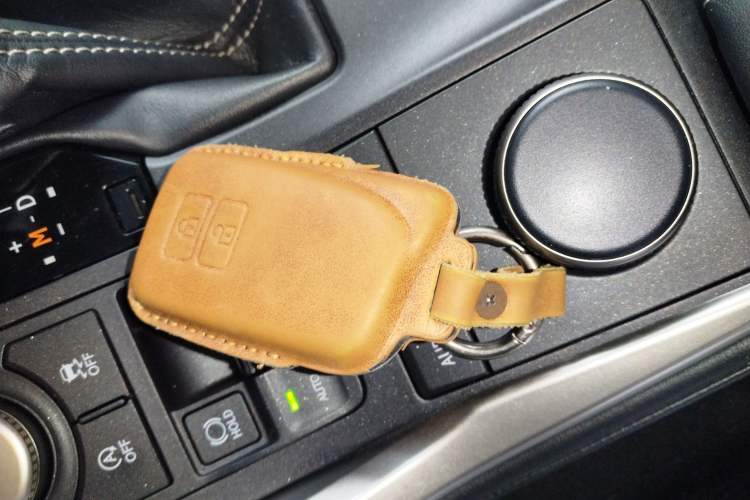 Used Lexus NX 2015 200 Front-Wheel Drive X-Trail SE Edition