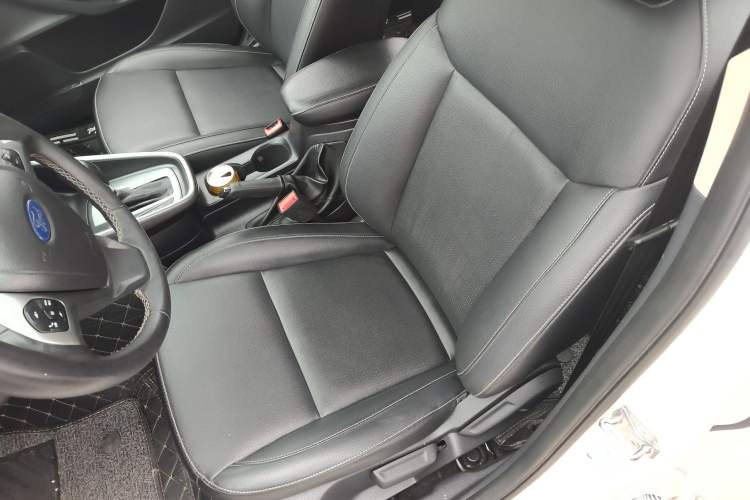 Used Ford Escort 2017 Happiness Edition 1.5L Automatic Fashion Version
