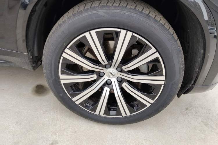 Used Volvo XC90 2023 B5 SmartDrive Luxury Edition 5 Seats
